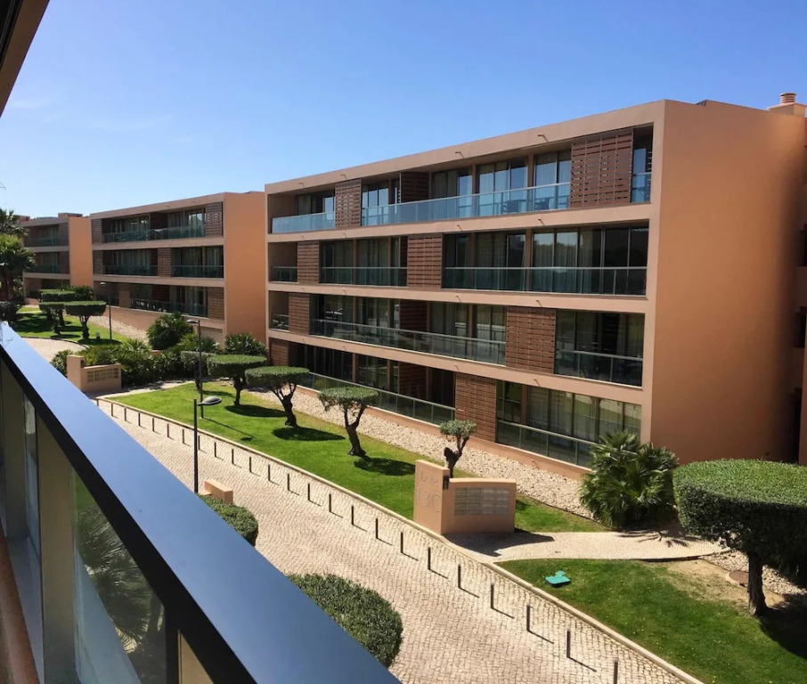 Apartment With 2 Bedrooms in Guia, With Shared Pool, Enclosed Garden and Wifi - 500 m From the Beach