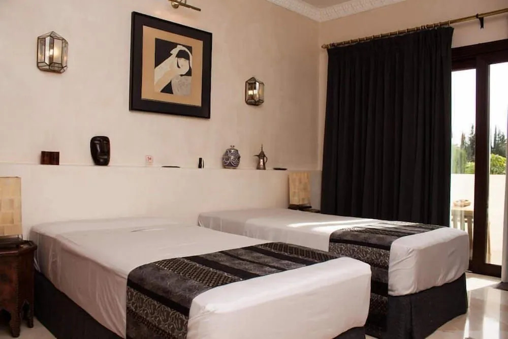 Hotel Villarocamar