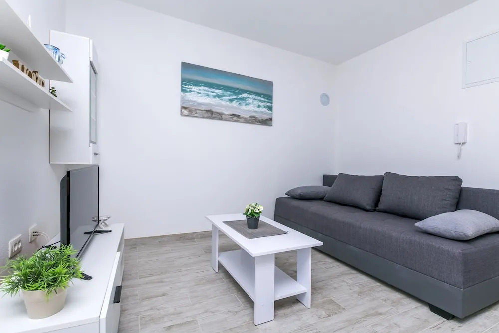 Apartments Ivan