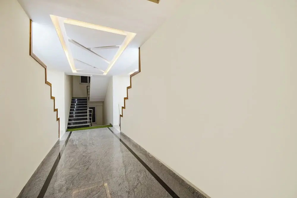 Fabhotel Navya Grand