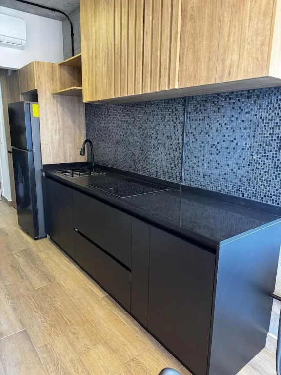 Stylish Private Room City Views & Prime Location