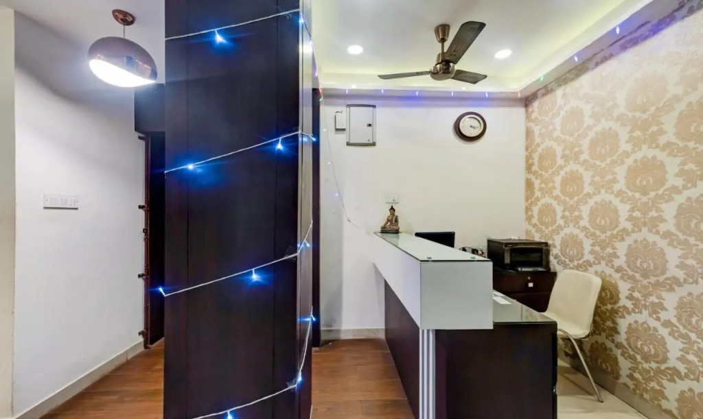 Itsy Hotels Neeranand Plaza, Bhawanipur