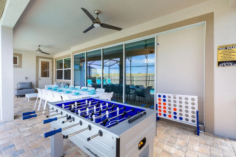 Sr024v: 8 Bed, Frozen, Incredibles, Ping Pong, Shuffle Board