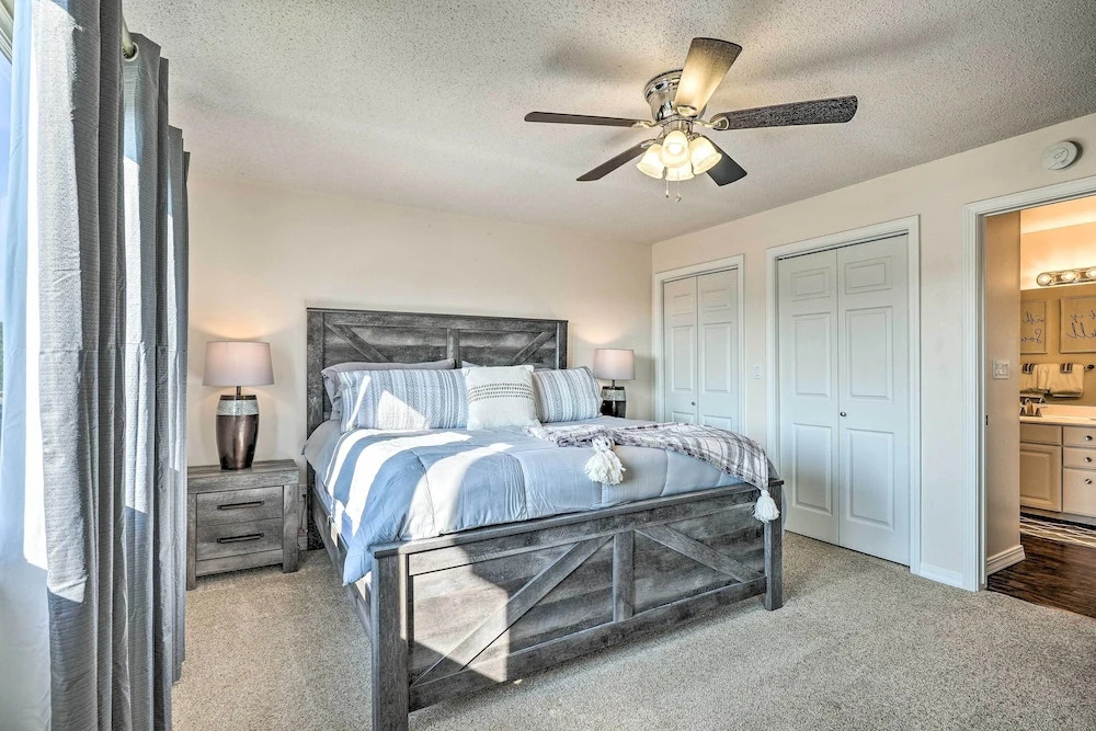 Pool Access! 2-unit Escape at Pointe Royale Resort