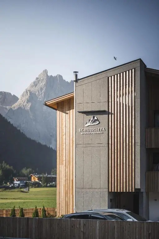 Schuischta Mountain Apartments
