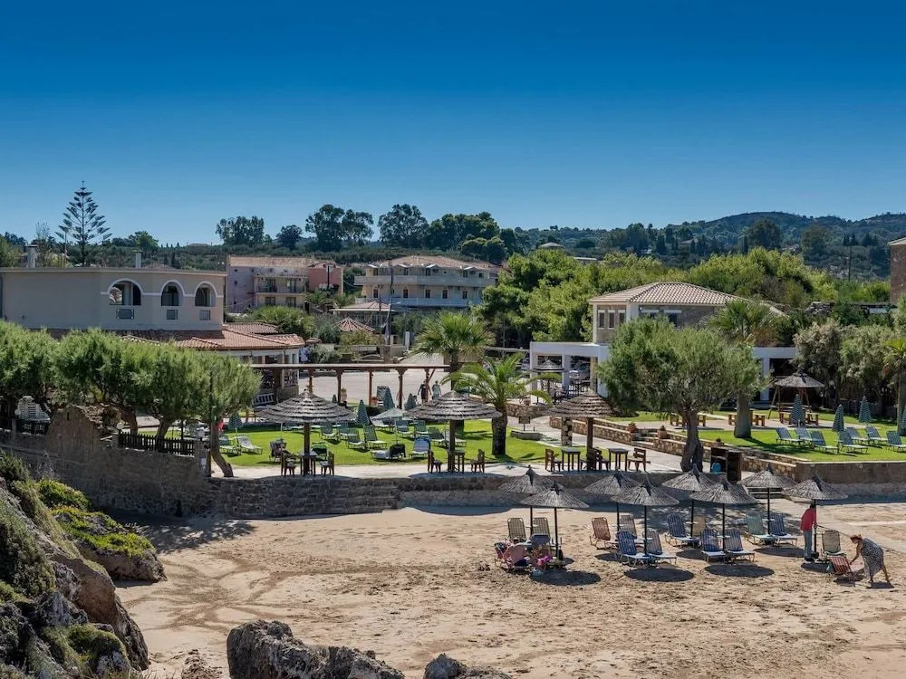Sea View Suites & Holiday Homes - Plaka Beach Resort