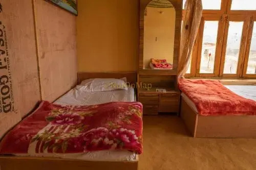 Hotel Delek House