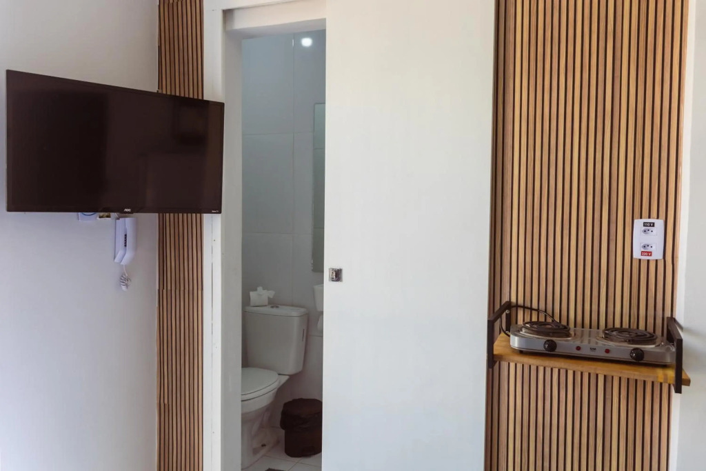 TEMPORADA737 Suite com Ar condicionado, wifi 300mbps, piscina