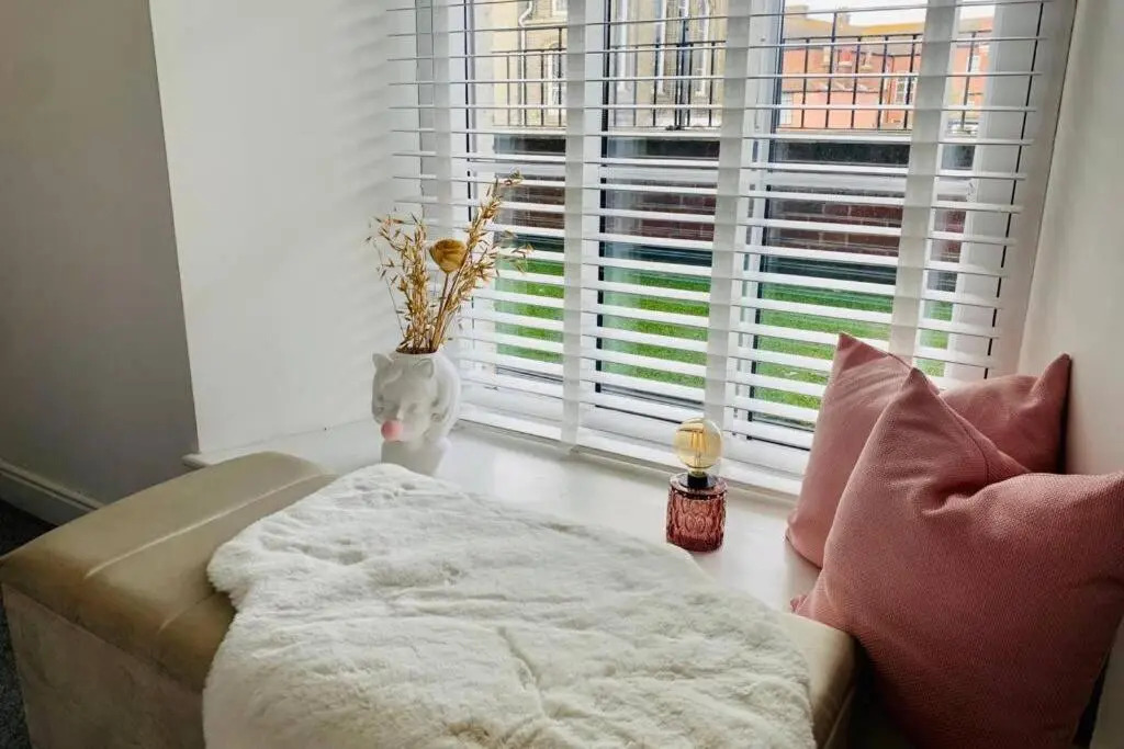 Centrally located luxury 2 bed modern apartment