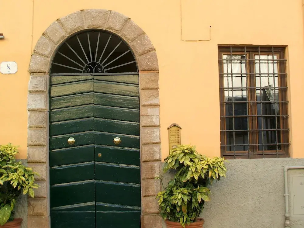 Lucca Central Garden Cottage