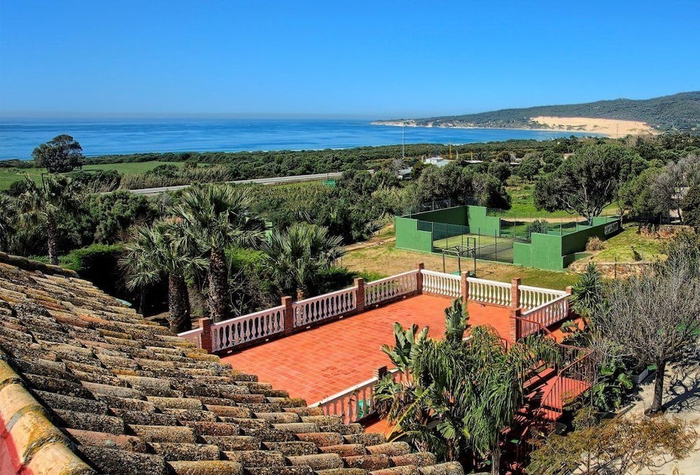 Hotel Dulce Nombre - Tarifa - Parking Gratis