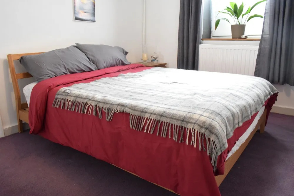 1 Bedroom Flat With Garden In Lambeth