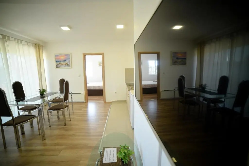 Apartments Bramar