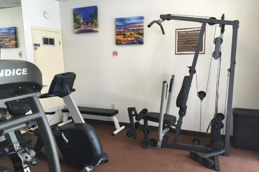 HOM Hotel Gainesville, SureStay Collection by Best Western