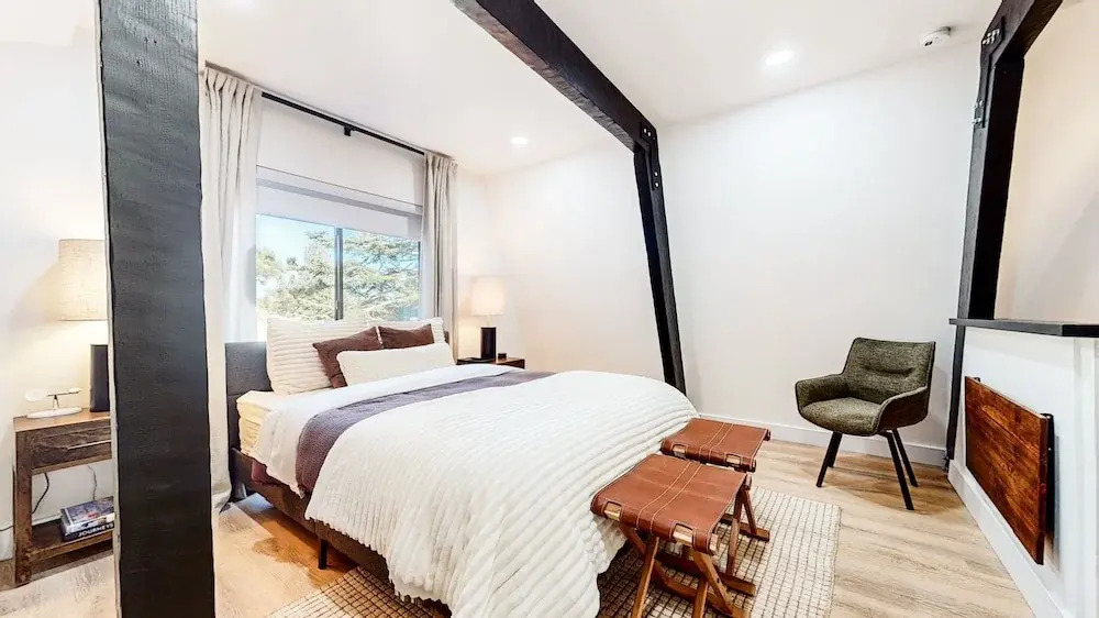 Bigwood #96 2 Bedroom Condo by RedAwning