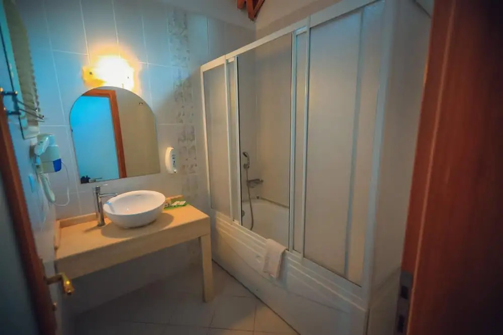 Yonca Hotel