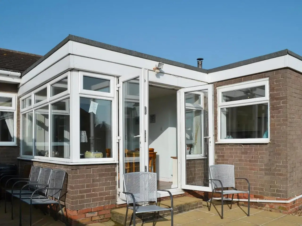 61 Longstone Close