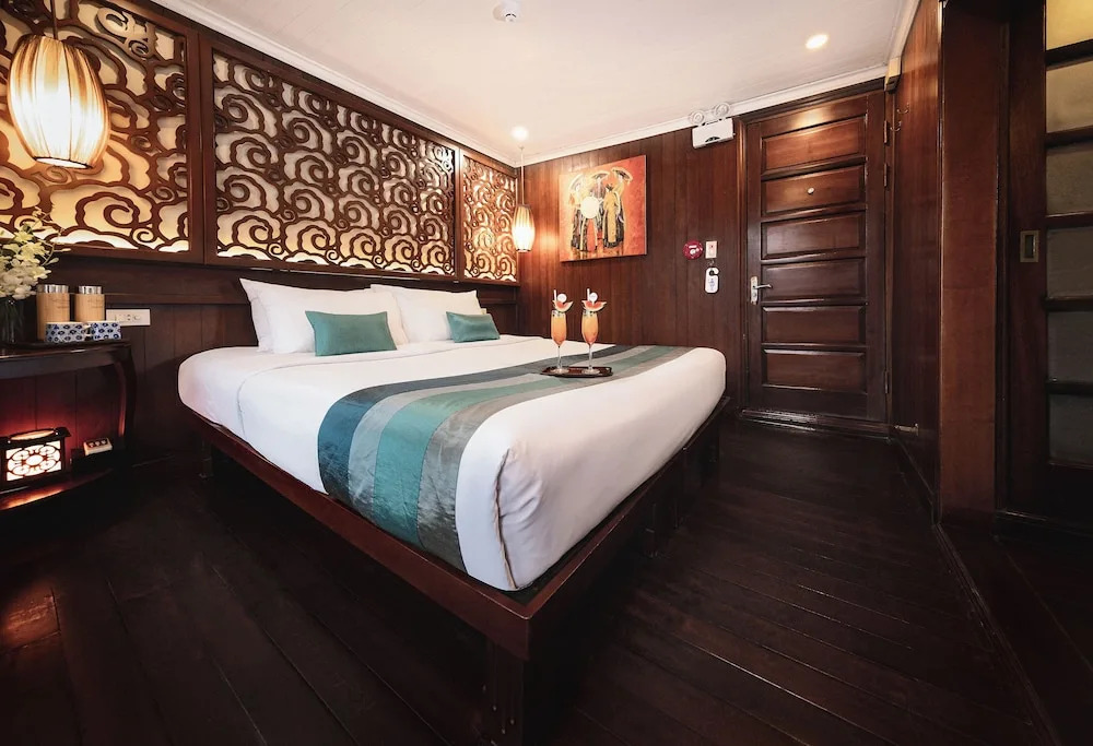 Bhaya Luxury Halong Cruise - Manage by LuxCruises