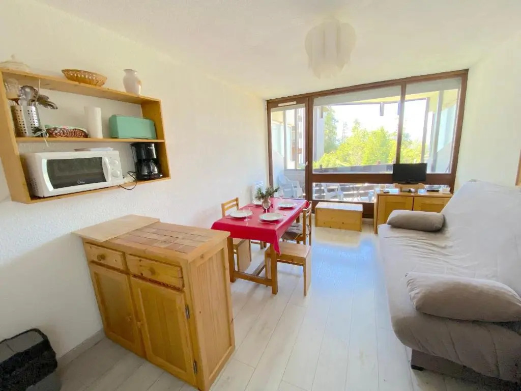 Studio le Sauze avec vue sur la Vallée