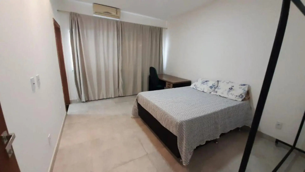 Casa terréa da Praia de Taperapuan, 3 suítes com banheira
