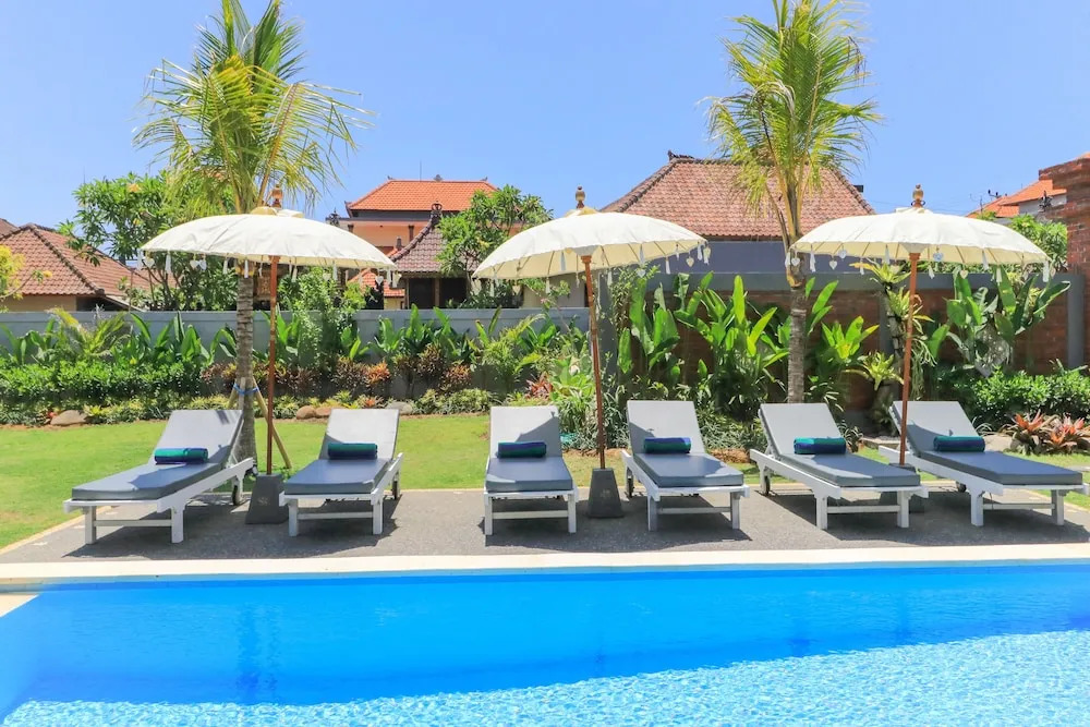 D-Anyar Stay and Surf Canggu