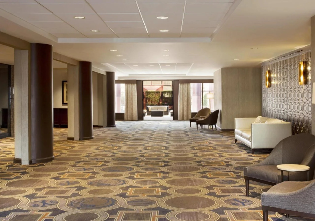 Sheraton LaGuardia East Hotel