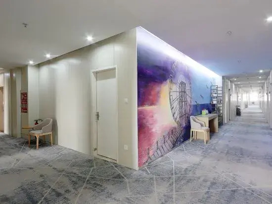 Huaju Hotel (Suzhou Taihu Xukou  subway station shop)