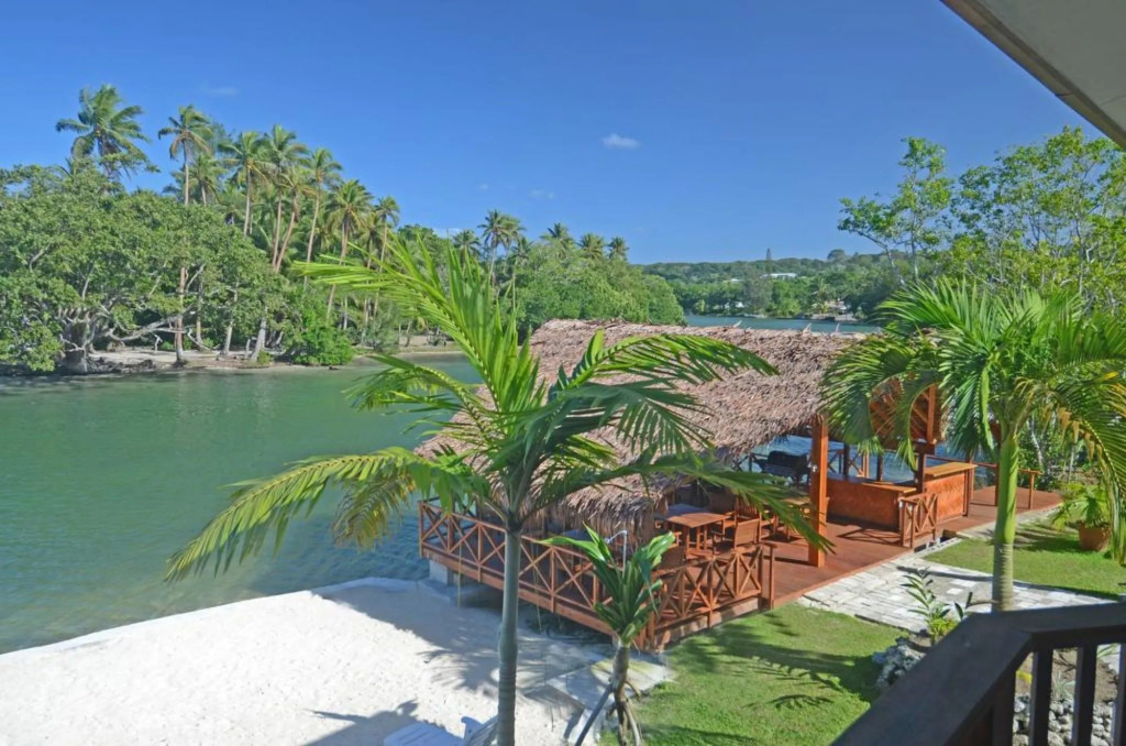Tropicana Lagoon Apartments
