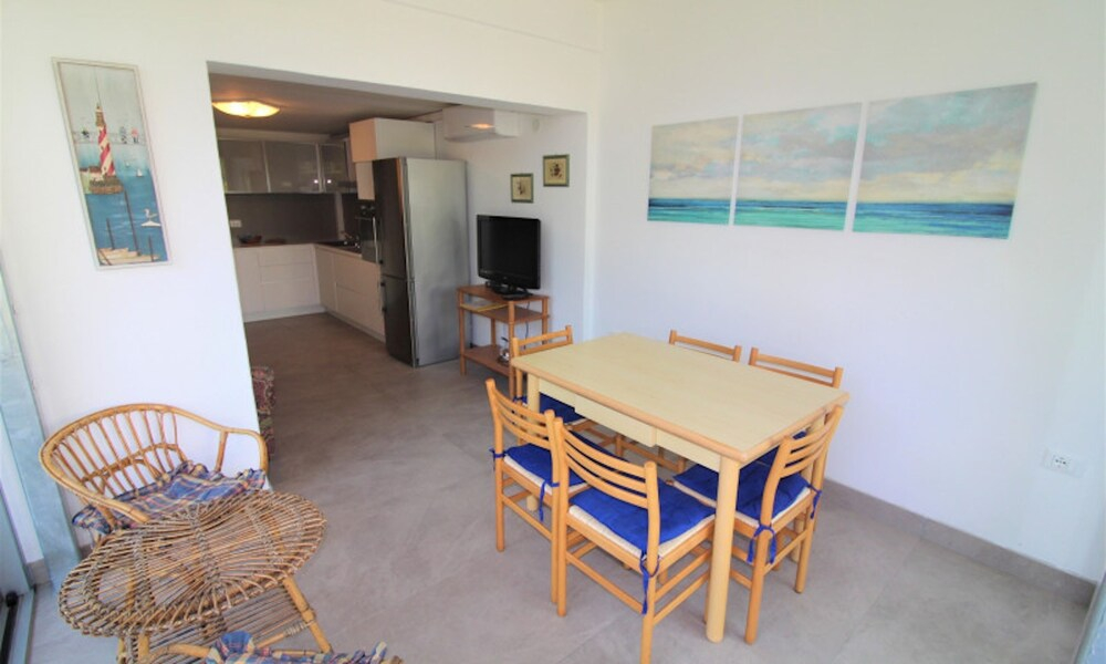 Modern Villa 200mt From the Beach