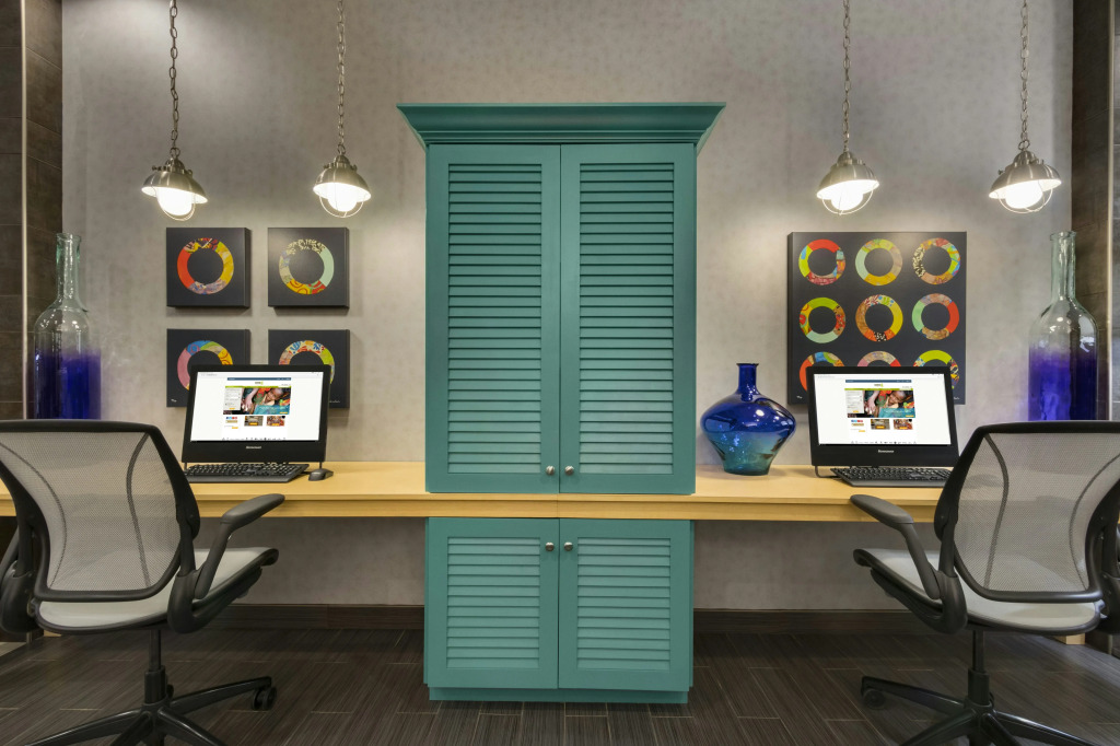 Home2 Suites by Hilton Houston Stafford - Sugar Land