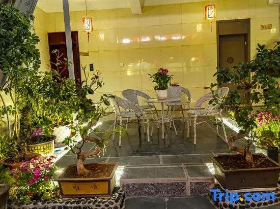Chunguang Shili Homestay（The Old Town of Lijiang Dashuiche Store）