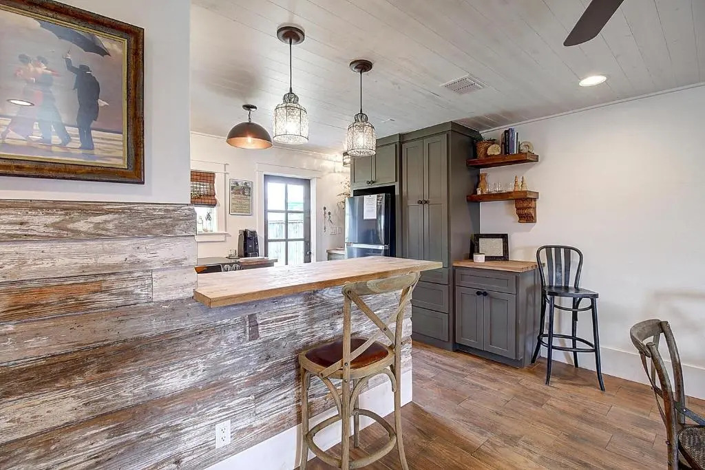 The Gulf House Gs512 Home