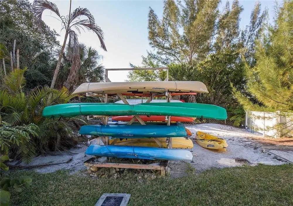 Lovers Key Beach Club PH4