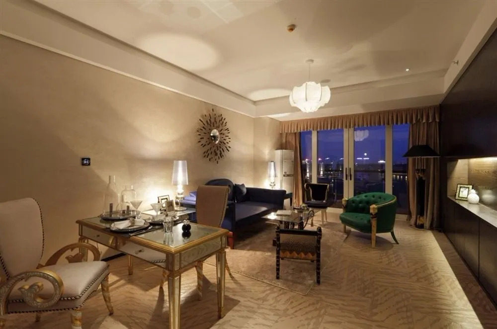 Sanya Fenghuang Island Hotel