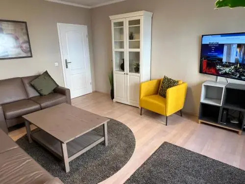 3-Room Karl-Heine