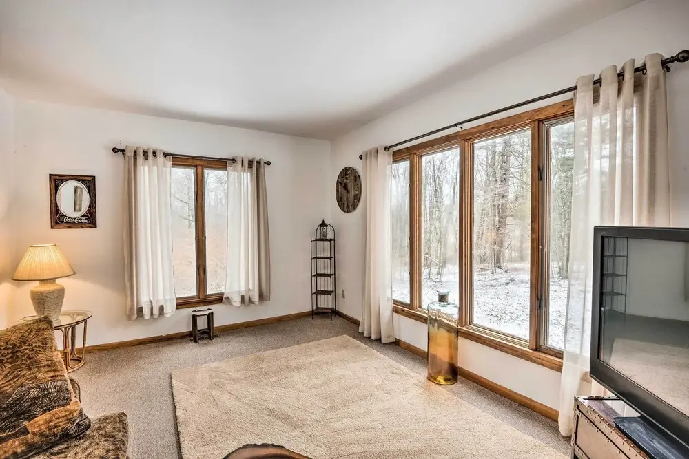 Rustic Unadilla Cottage on 15 Acres w/ Pond!