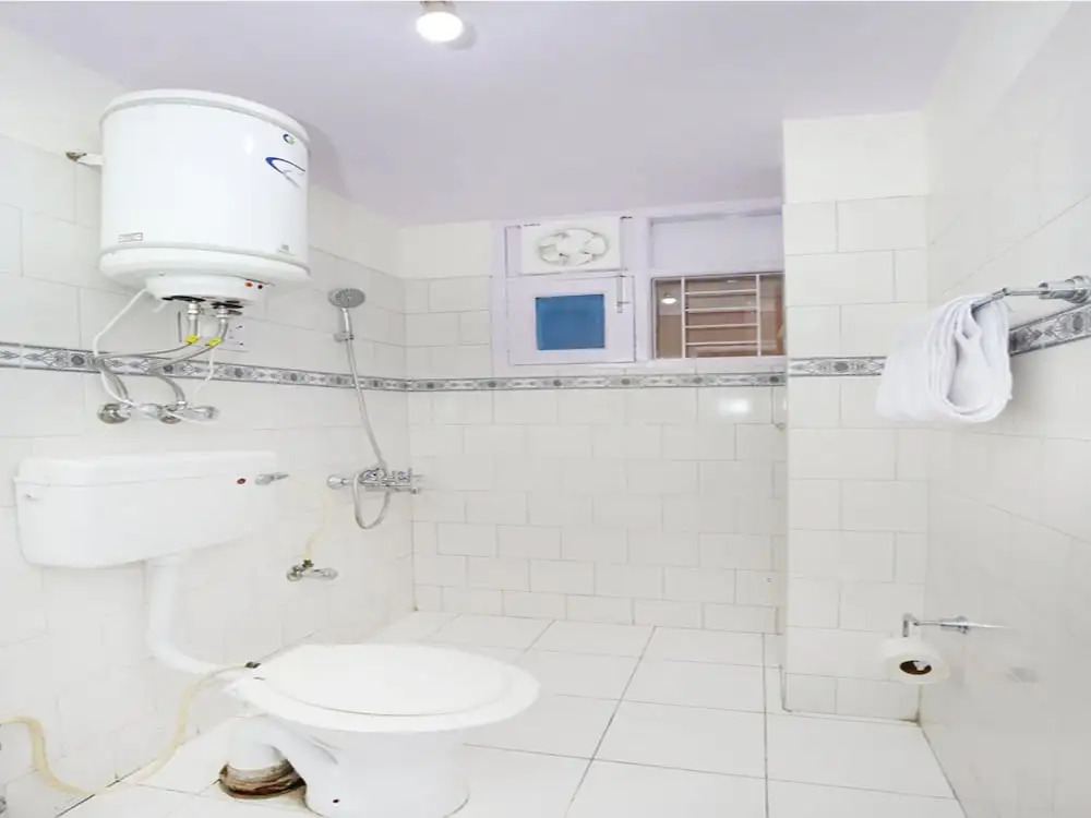 OYO 10870 Home 3BHK Near Museum Chaura Maidaan