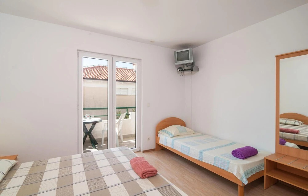 Nice Apartment in Stanici With Wifi