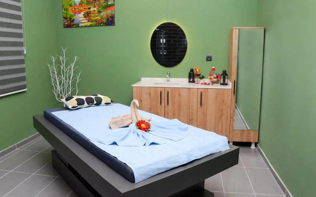 MİLLS HOTEL