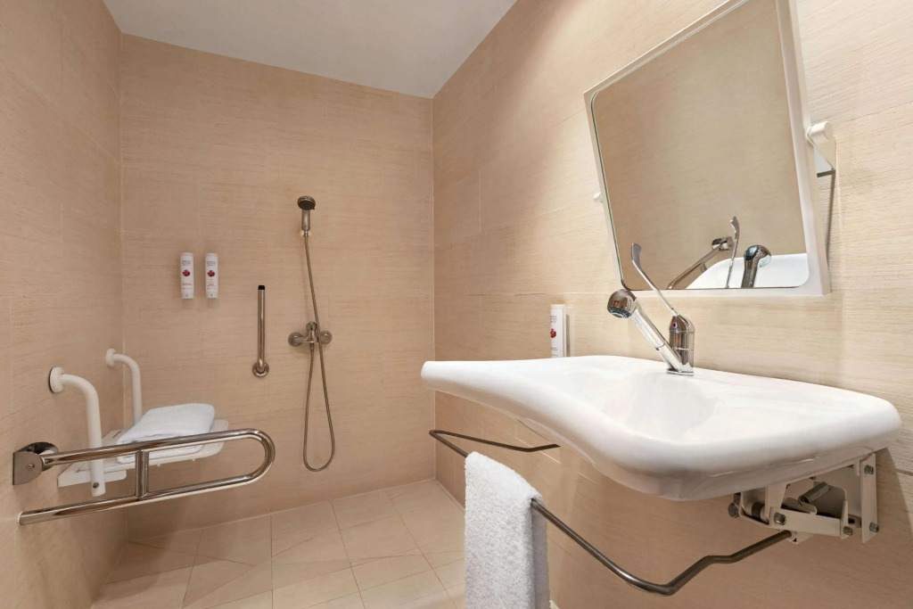 Ramada by Wyndham Valencia Almussafes