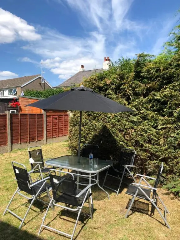 Leavesley Holiday Home