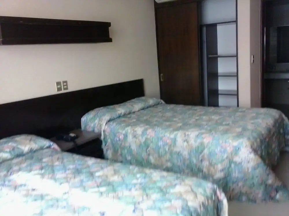 Hotel Mary Celaya