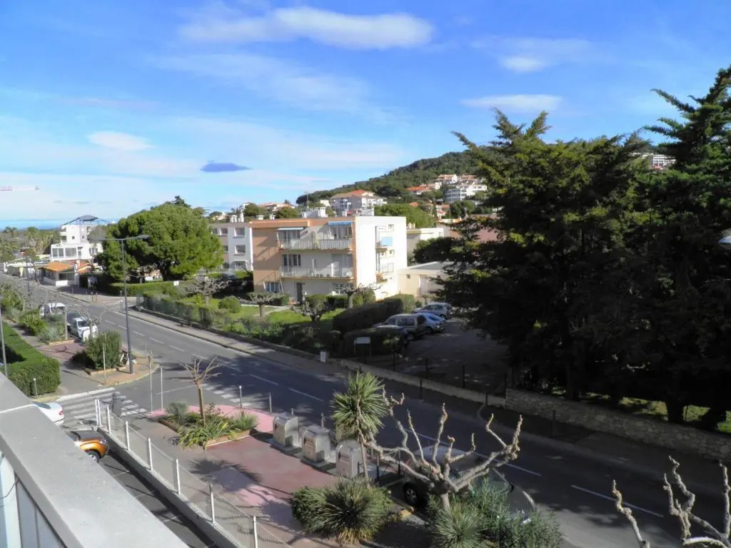 Appartement Sète, 1 Pièce, 4 Personnes - Fr-1-338-11