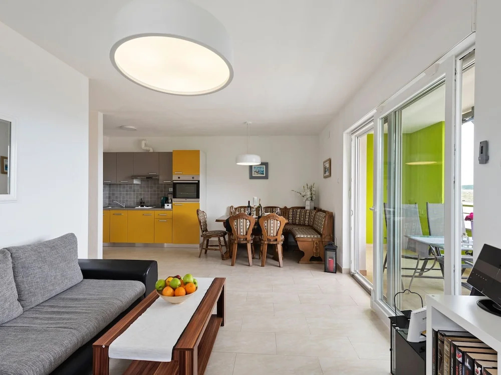 Elegant Villa in Jasenice With Private Swimming Pool