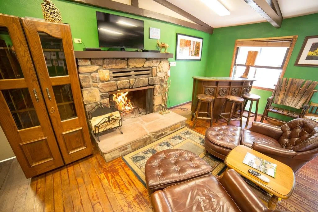 ITH Big Bear Lake Hostel & Lodge