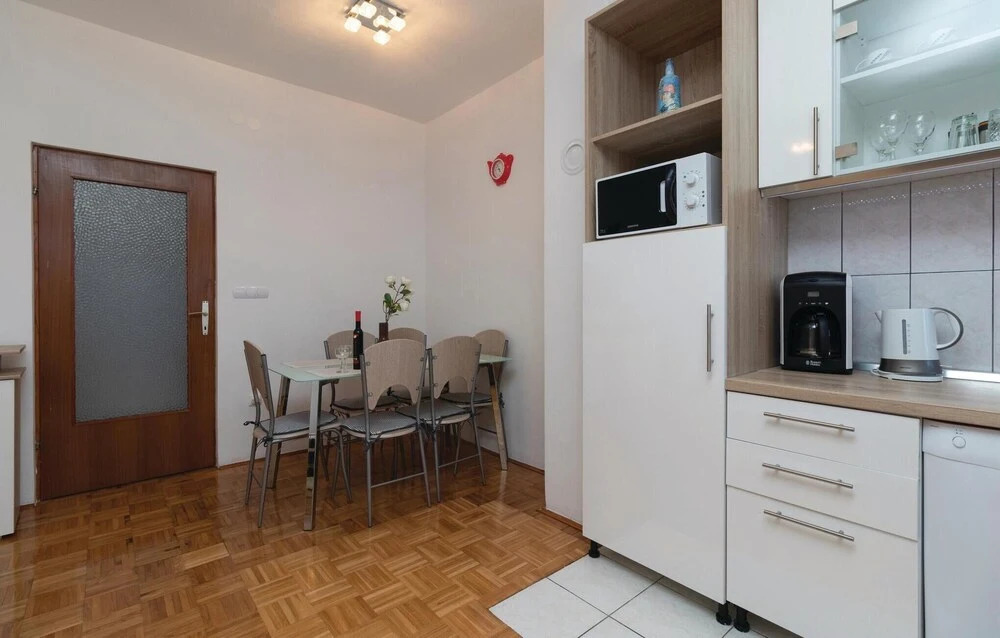Awesome Home in Zadar With Wifi and 2 Bedrooms