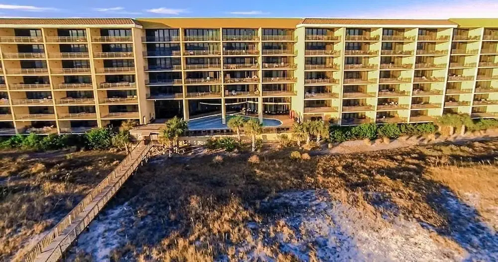 719 Holiday Isle 719 2 Bedroom Condo