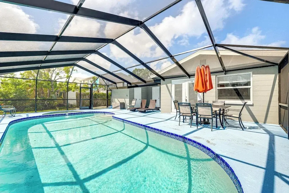 < 2 Mi to Beach & Marina: Bright Ruskin Retreat!
