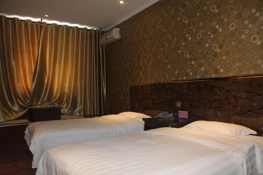 Zhangye Liangmao Hotel