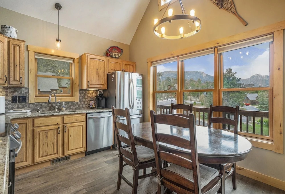 Solitude Eagle #5 - Estes Park 2 Bedroom Condo by RedAwning